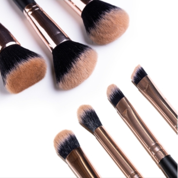 Kandi Koated Make-up Brush Set - Picture 4 of 4